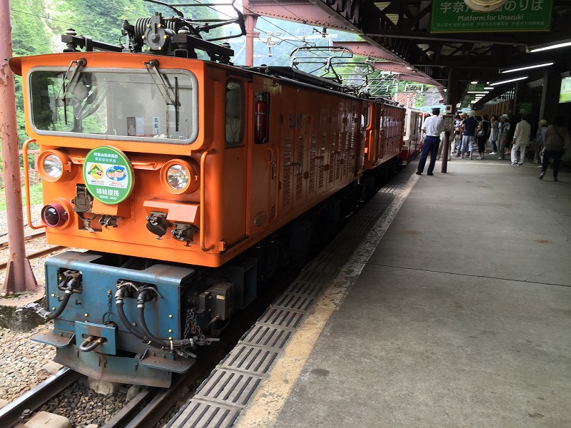 黒部峡谷鉄道