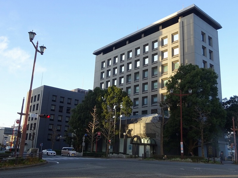 スルガ銀行本店