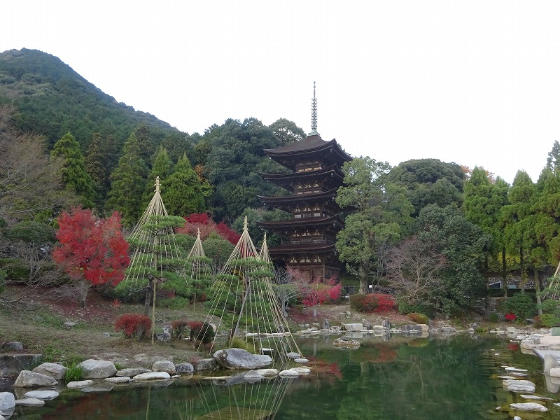 瑠璃光寺五重塔