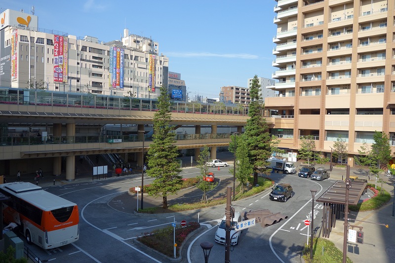 市川駅南口