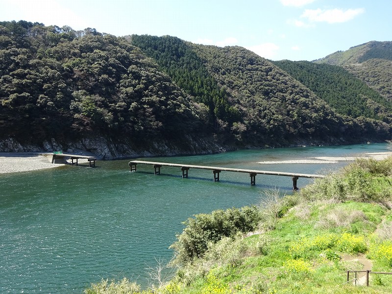 岩間沈下橋