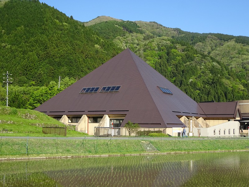 地震断層観察館・体験館