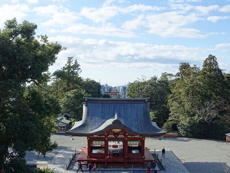 鶴岡八幡宮　舞殿