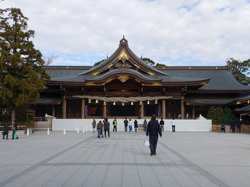 寒川神社　御社殿