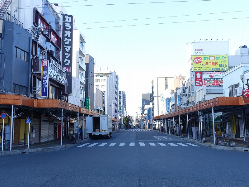 蕨駅西口