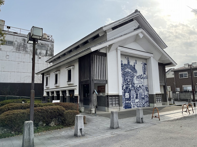 仲町屋台公園・屋台展示収納庫