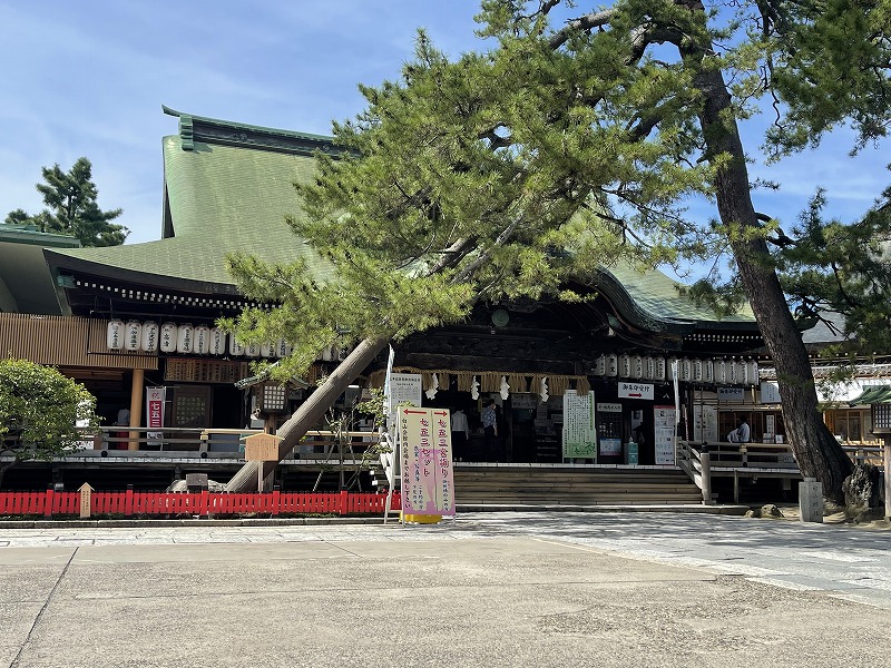 白山神社本殿