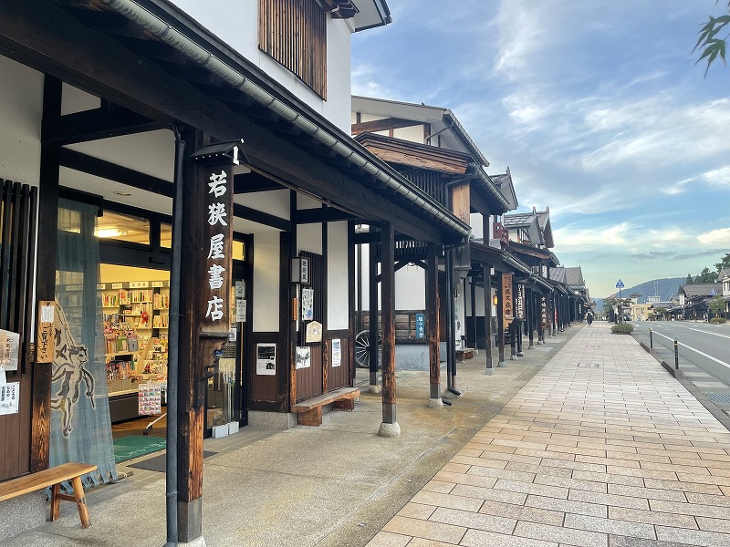 塩沢宿牧之通り