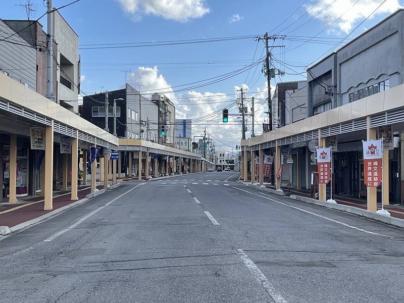 鷹ノ巣駅前