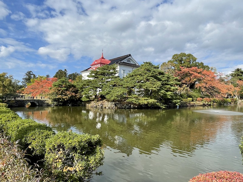 鶴ヶ岡城址