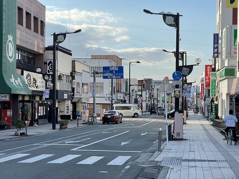 新庄駅前の通り