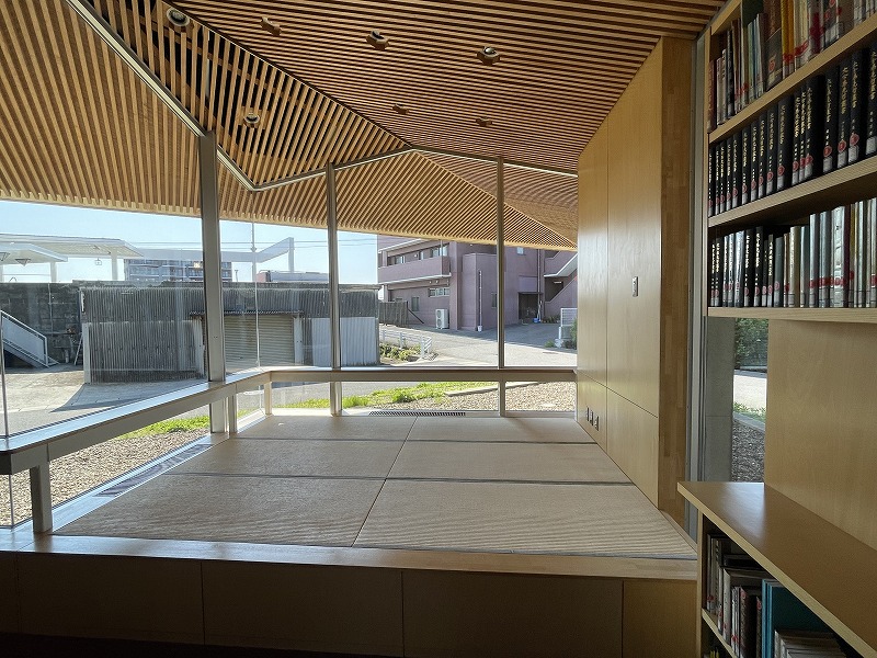 豊後高田市立図書館