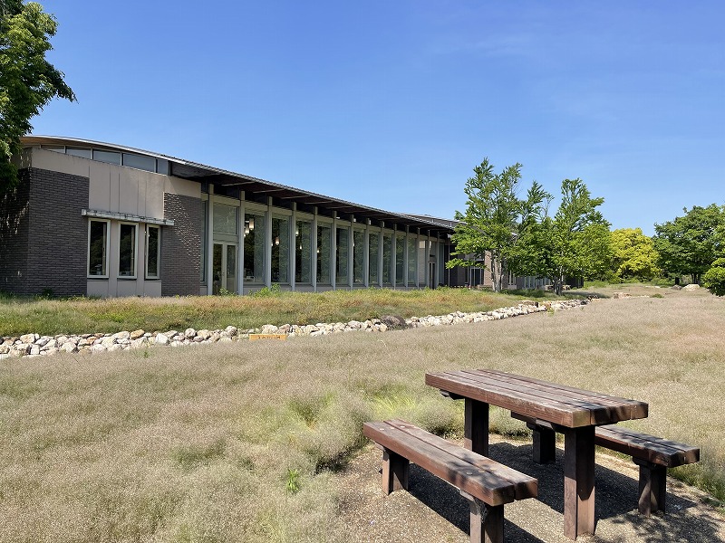 岩出市立岩出図書館