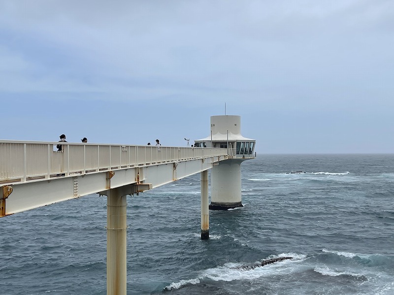 勝浦海中公園 海中展望塔