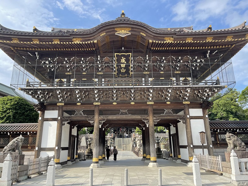 成田山新勝寺　総門