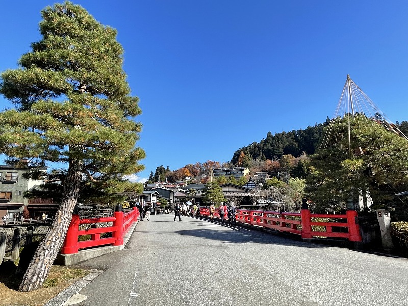 中橋