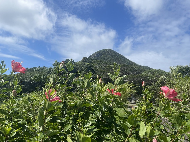 野底岳