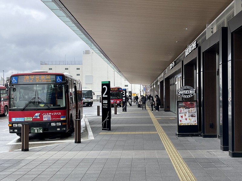 諫早駅東口