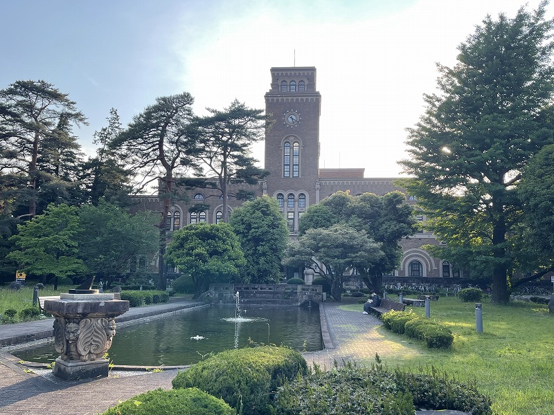 一橋大学図書館時計台棟