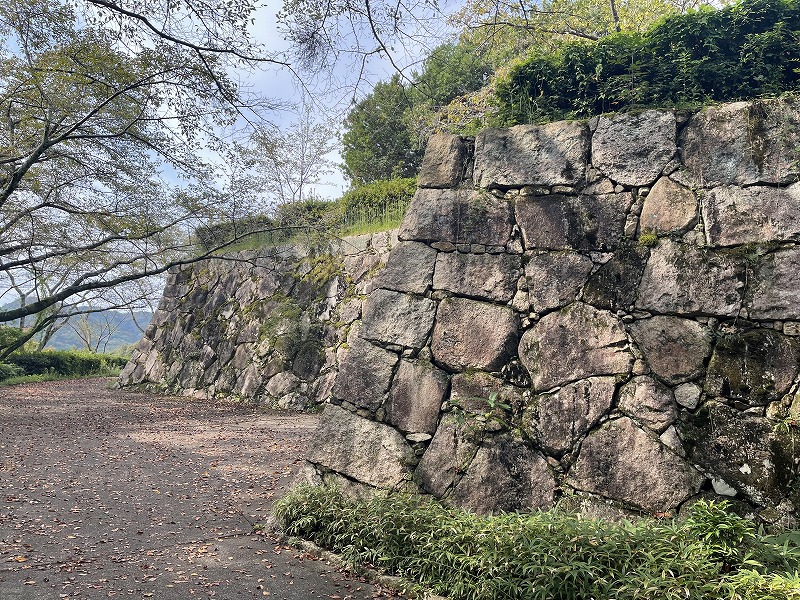 亀居城跡