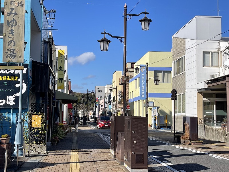 湯本駅　商店街