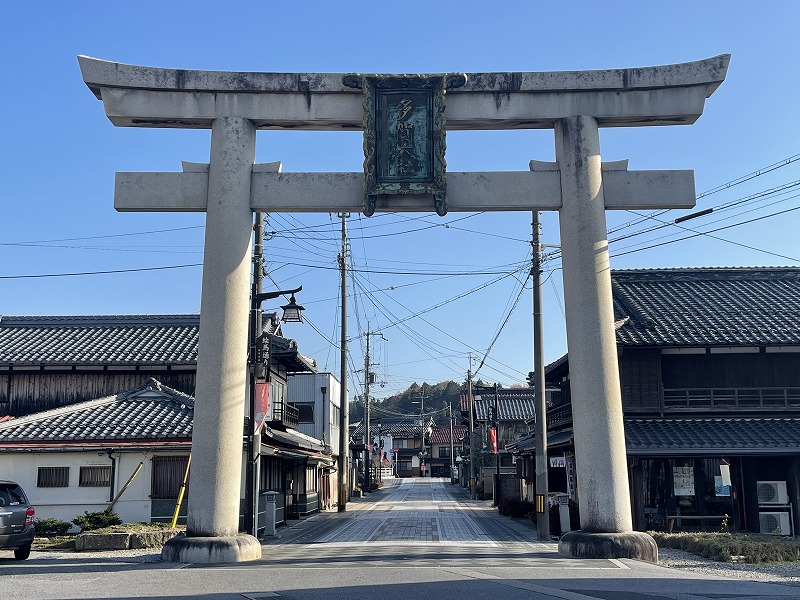 多賀大社　鳥居