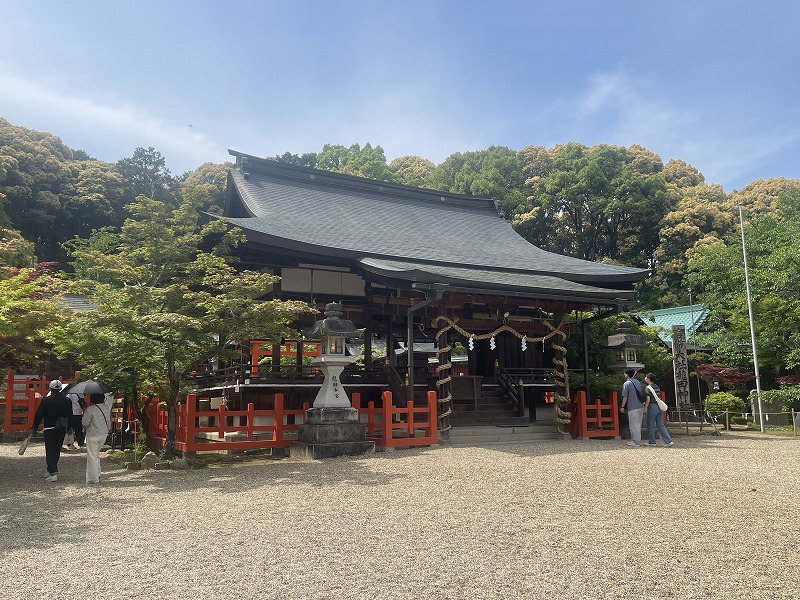 龍田大社拝殿