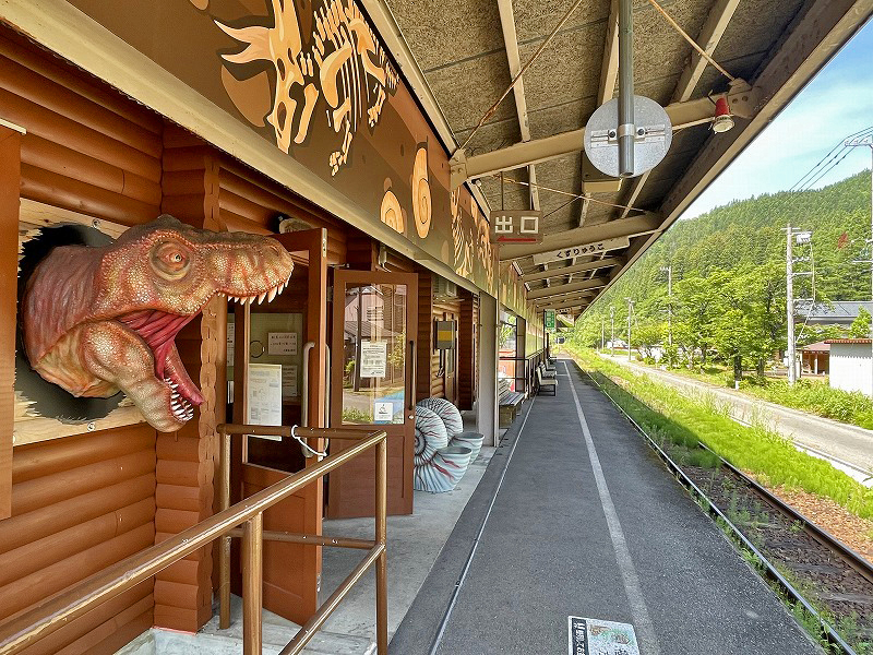 九頭竜湖駅
