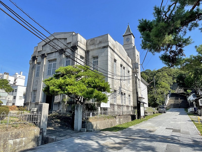 森本慶三記念館（旧津山基督教図書館）