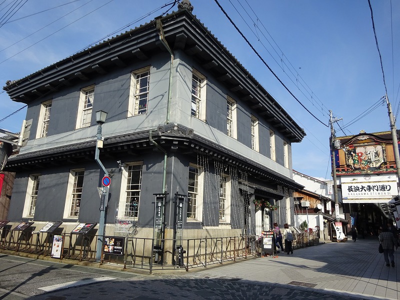 黒壁ガラス美術館