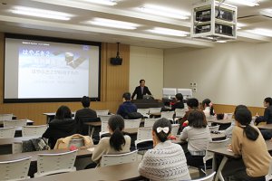 講演会のようす