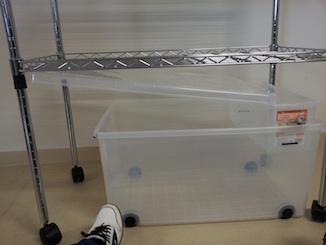 ドリルで穴あけ ドリルで穴あけ