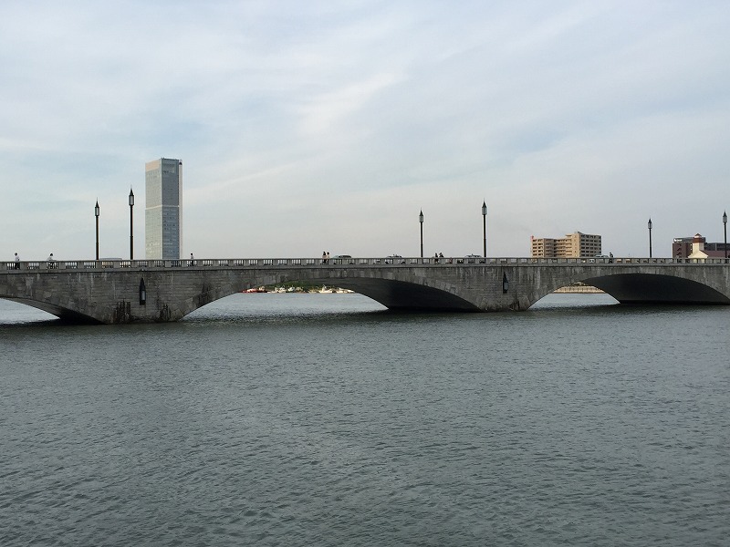 萬代橋