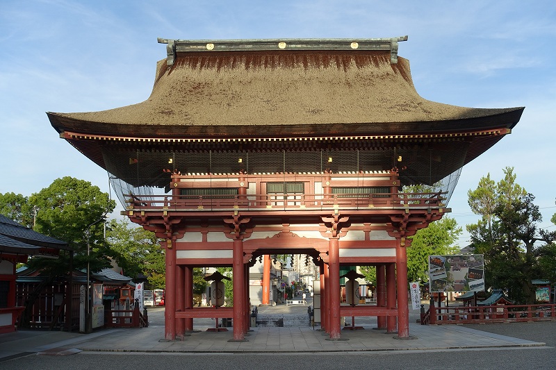 津島神社　楼門