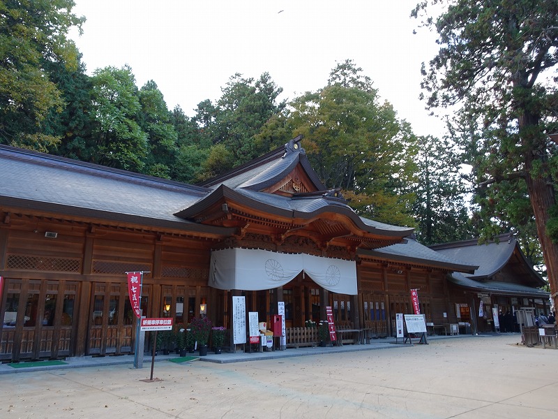 穂高神社拝殿