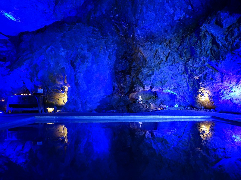 珠洲　青の洞窟