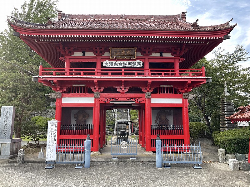 浪切不動尊 仁王門