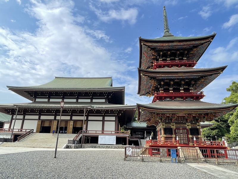 成田山新勝寺　大本堂　三重塔