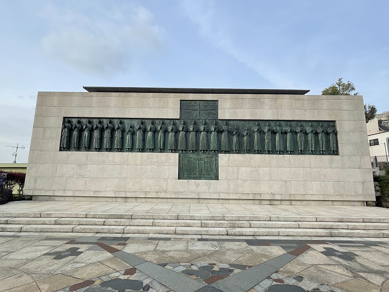 日本二十六聖人殉教地祈念碑