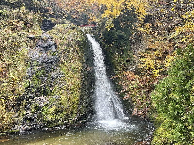 白銀の滝