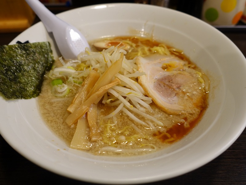屋台とんこつらーめん めん吉