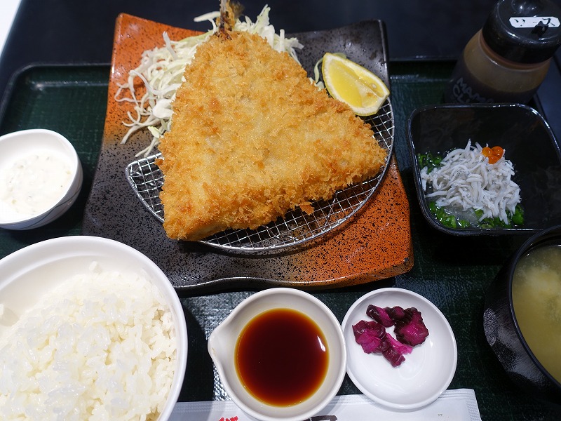 かながわの肴 定食屋がってん