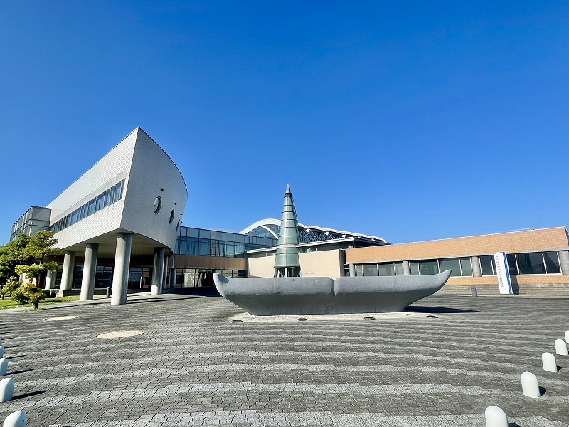 飛島村図書館