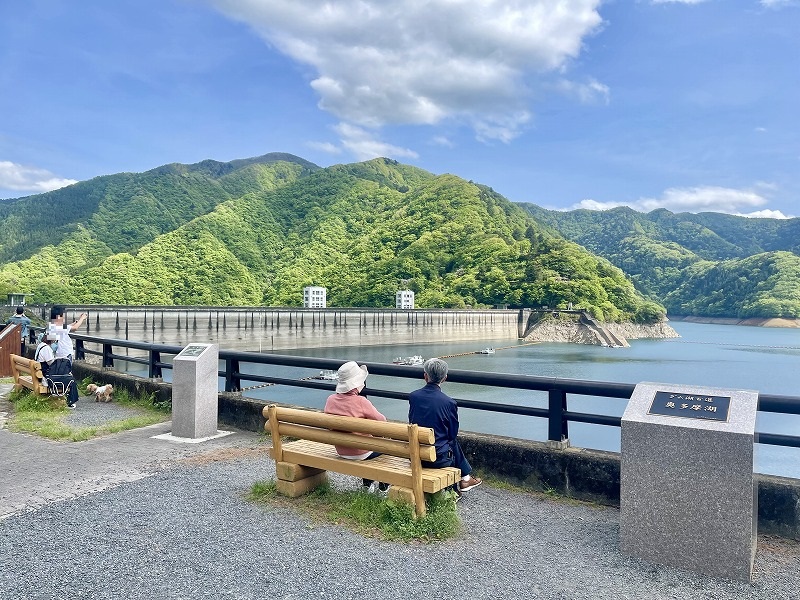 奥多摩湖