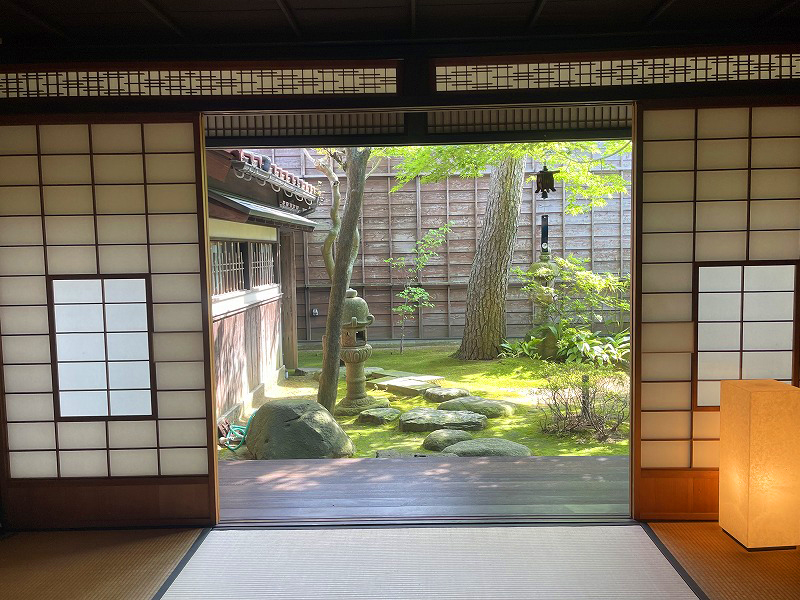 旧岸名家