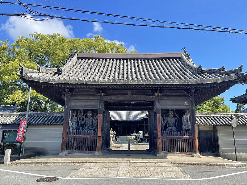 斑鳩寺　仁王門