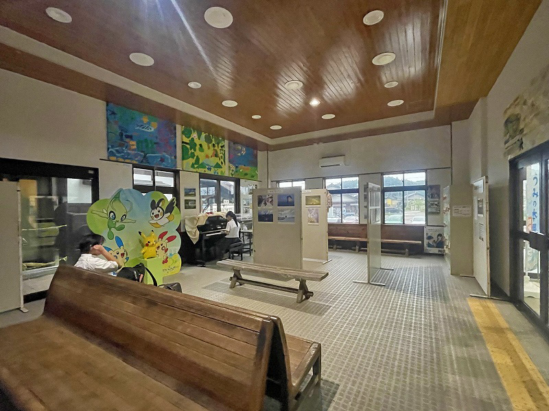 穴水駅