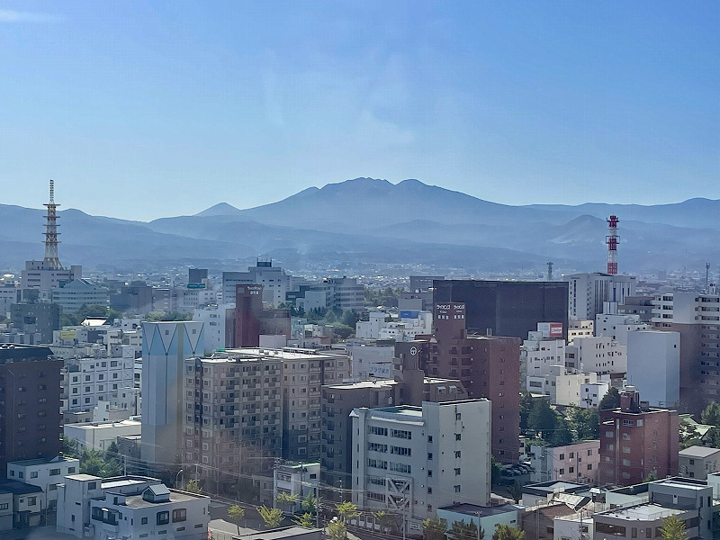 青森県観光物産館アスパム 八甲田連峰