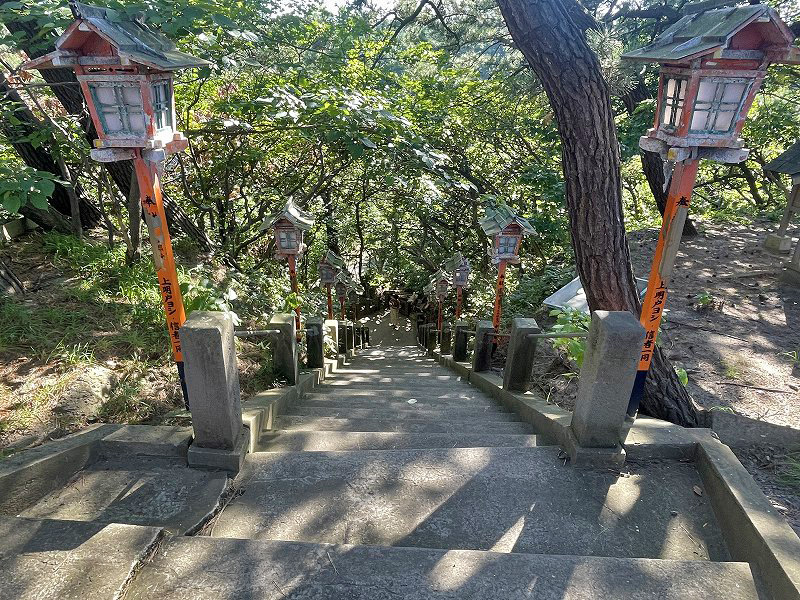 高山稲荷神社 石段