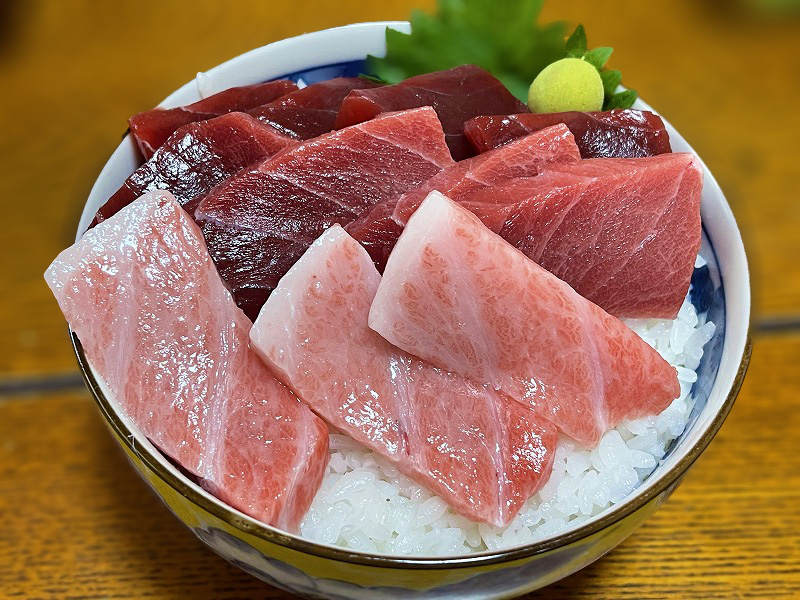 海峡荘 マグロ丼